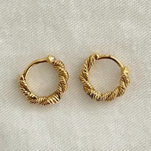 Monica Vinader 18k Gold Vermeil Corda Mini Huggie Earring